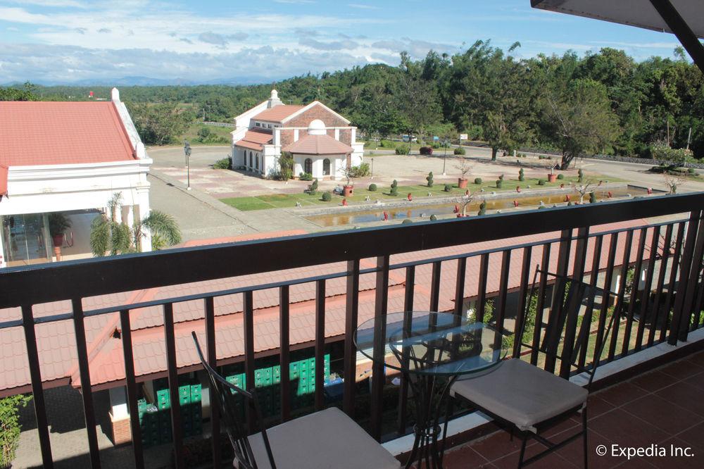 Ilocos Norte Hotel & Convention Center لواوْغ المظهر الخارجي الصورة