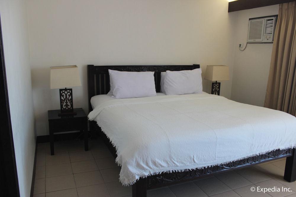 Ilocos Norte Hotel & Convention Center لواوْغ المظهر الخارجي الصورة