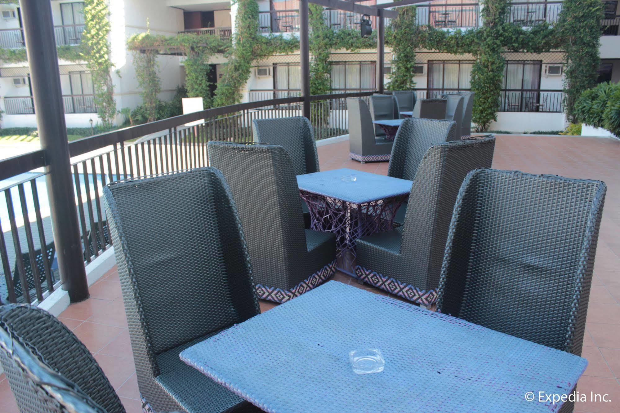 Ilocos Norte Hotel & Convention Center لواوْغ المظهر الخارجي الصورة
