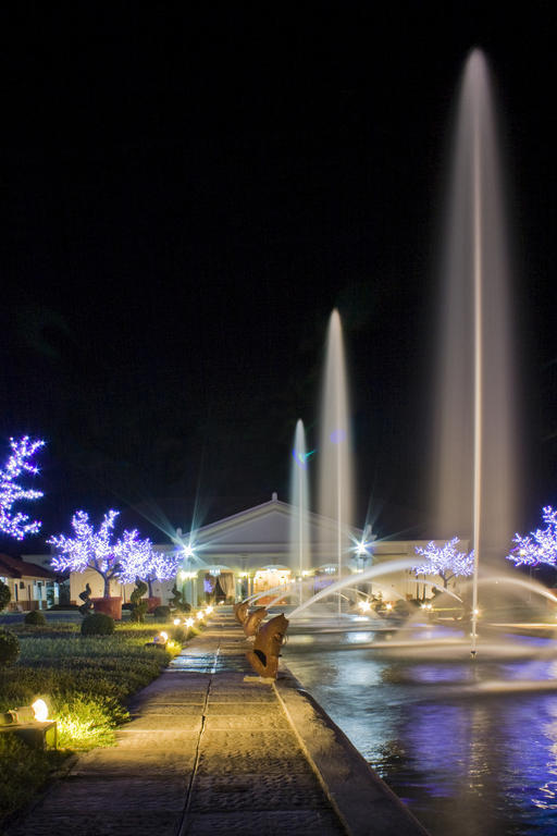 Ilocos Norte Hotel & Convention Center لواوْغ المظهر الخارجي الصورة