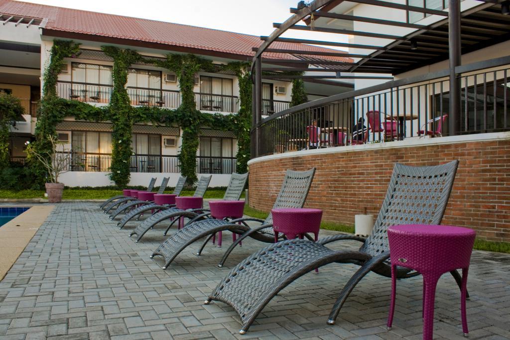 Ilocos Norte Hotel & Convention Center لواوْغ المظهر الخارجي الصورة