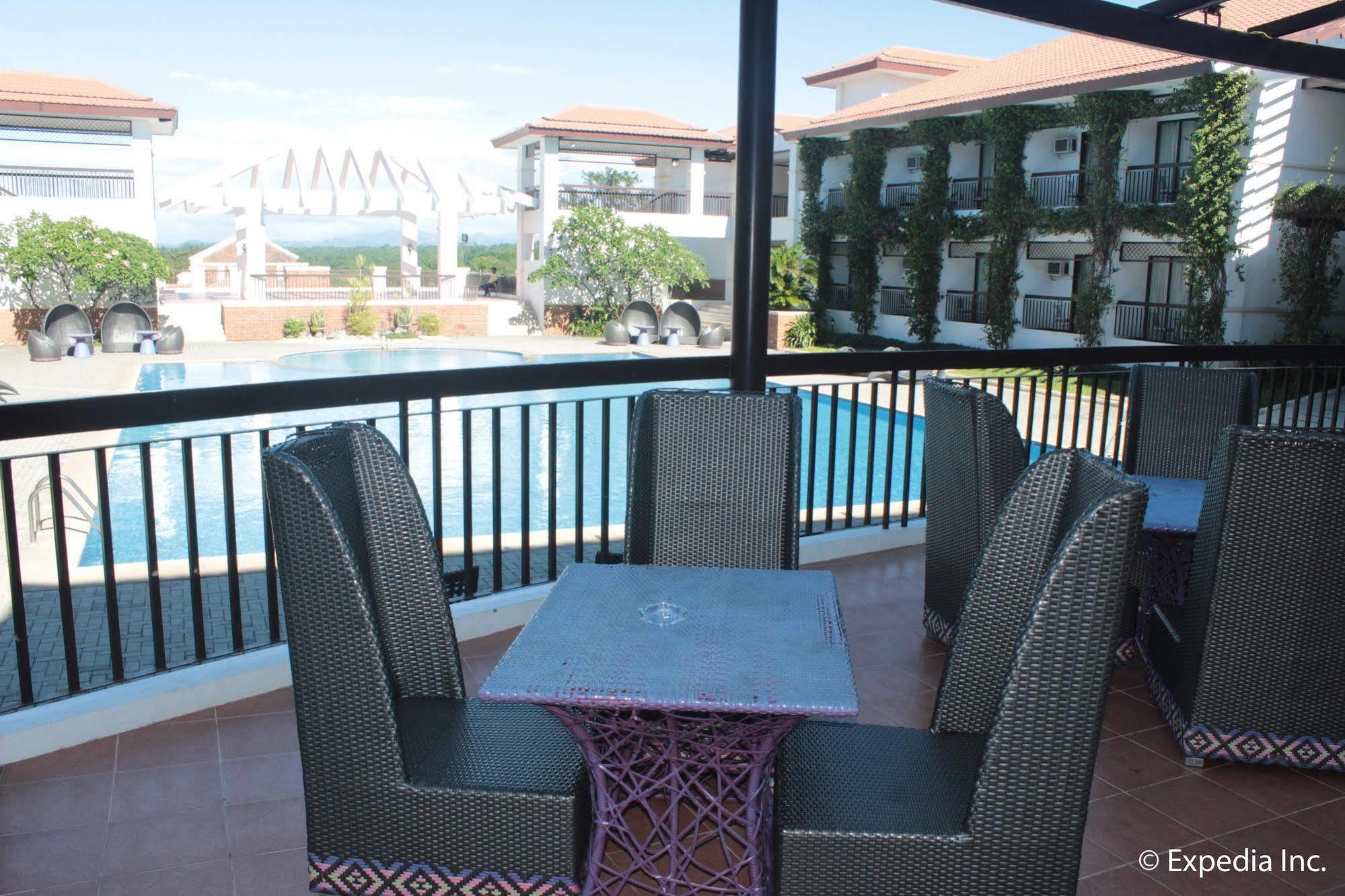Ilocos Norte Hotel & Convention Center لواوْغ المظهر الخارجي الصورة